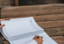Zarządzanie czasem podczas studiów – klucz do sukcesu 185-zarzadzanie-czasem-podczas-studiow-klucz-do-sukcesu.webp