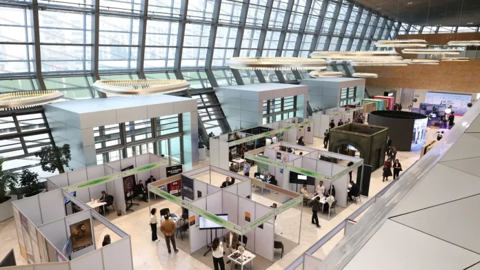 easystand.pl-165-jak-zaplanowac-podwieszenia-targowe-dla-maksymalnej-widoczno easystand.pl - 165-jak-zaplanowac-podwieszenia-targowe-dla-maksymalnej-widoczno.webp